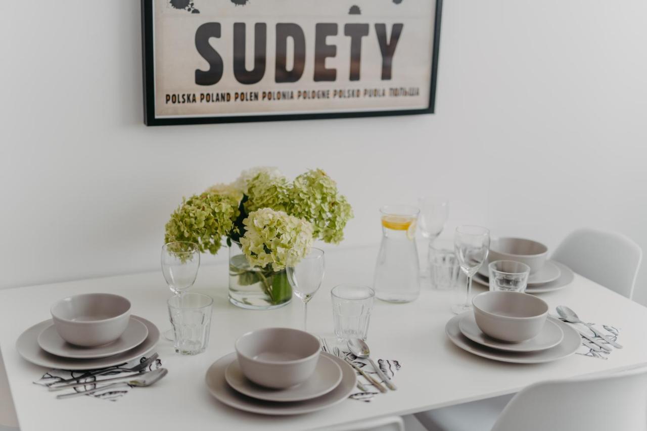 Jeleni Zakatek - Apartament W Stolicy Karkonoszy Jelení Hora Exteriér fotografie