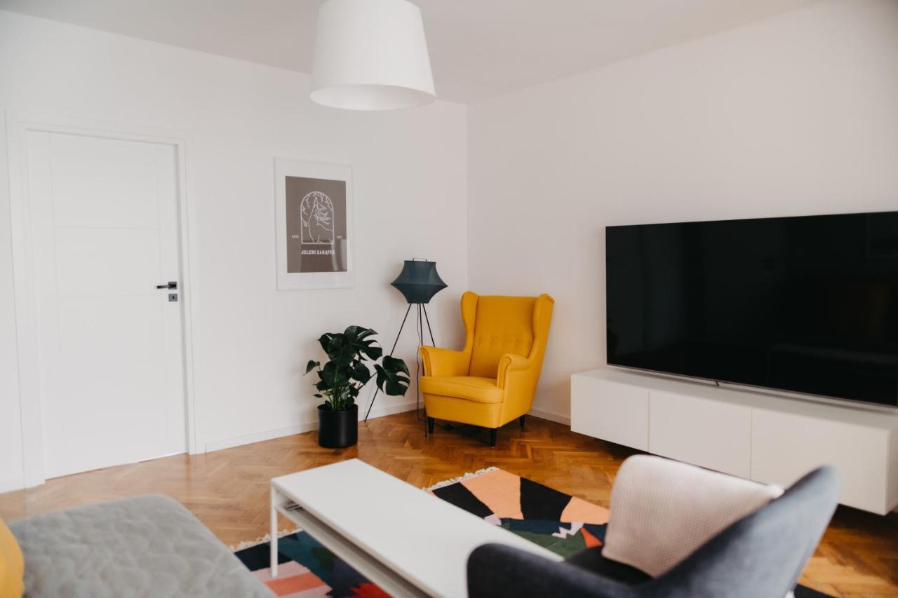 Jeleni Zakatek - Apartament W Stolicy Karkonoszy Jelení Hora Exteriér fotografie